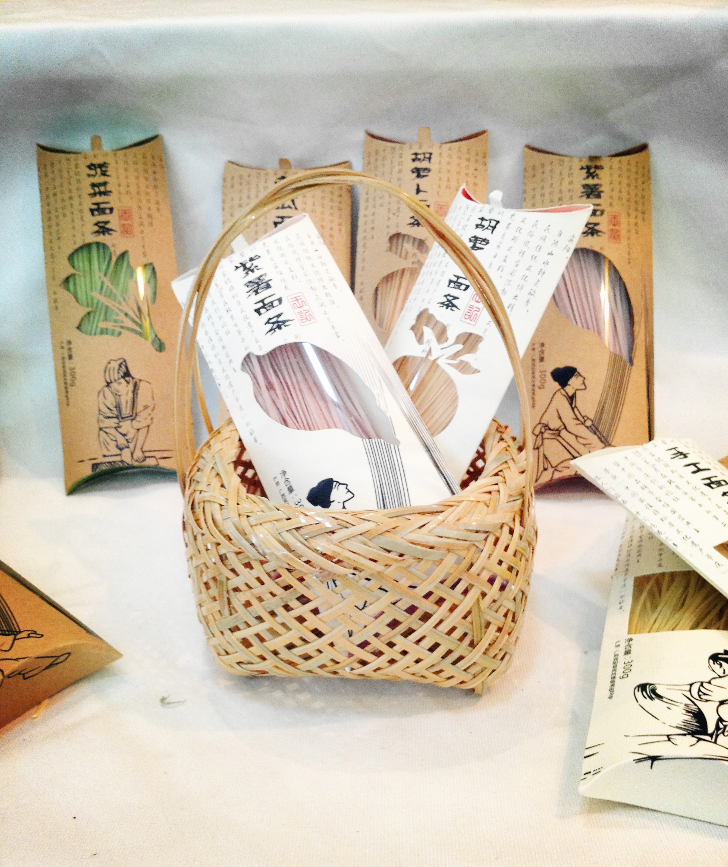 淺水魚土特產(chǎn)包裝設(shè)計(jì)——簡(jiǎn)約與地域風(fēng)情的完美融合